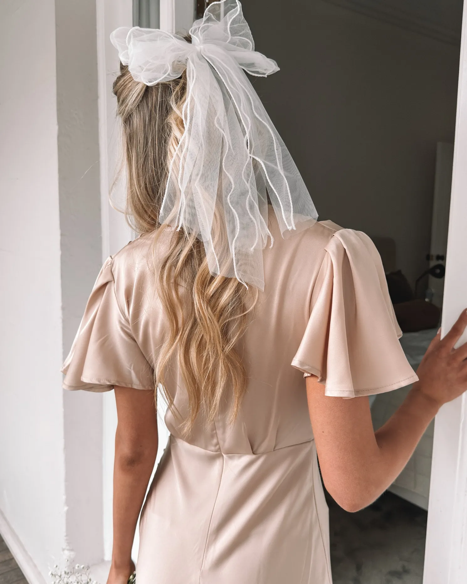 Danna Hair Bow - Cream