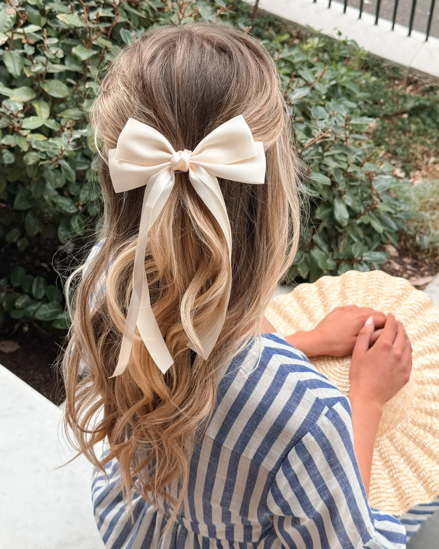 Sheia Hair Bow - Beige